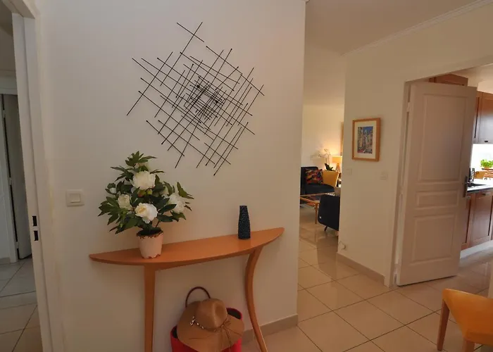 Διαμέρισμα Le Beauvert - Stayinantibes *